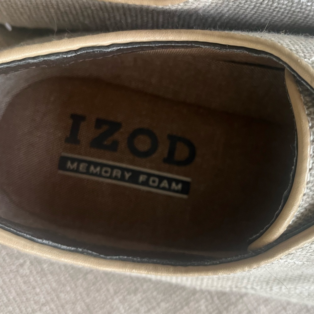 Izod Men's memory foam light Gray/ Beige Oxfords size 8.5 canvas - Picture 3 of 9
